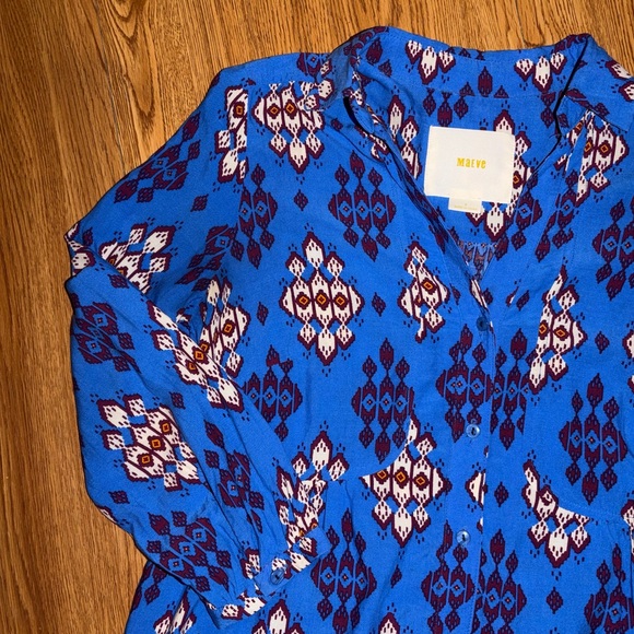 Maeve by Anthropologie Woodland Walk Button Down Blouse in a Blue Geometric - Picture 4 of 8